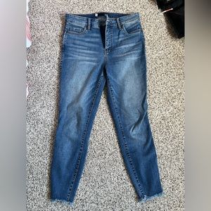 Kut from the Kloth Donna Fab Ab Ankle Jeans with Frayed Hem - Size 8